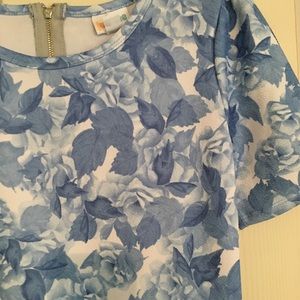 SOLD!! Lularoe Amelia